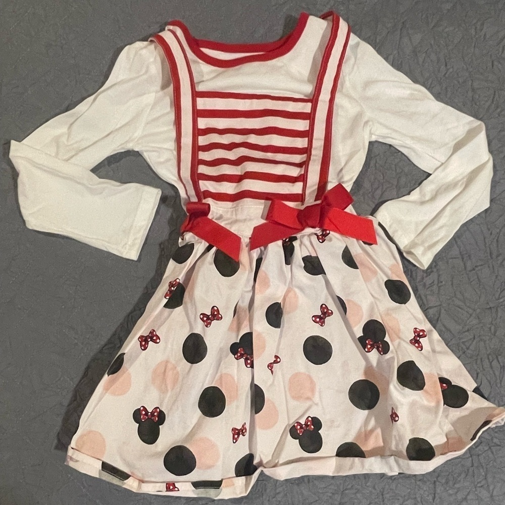 Minnie Mouse outfit 4